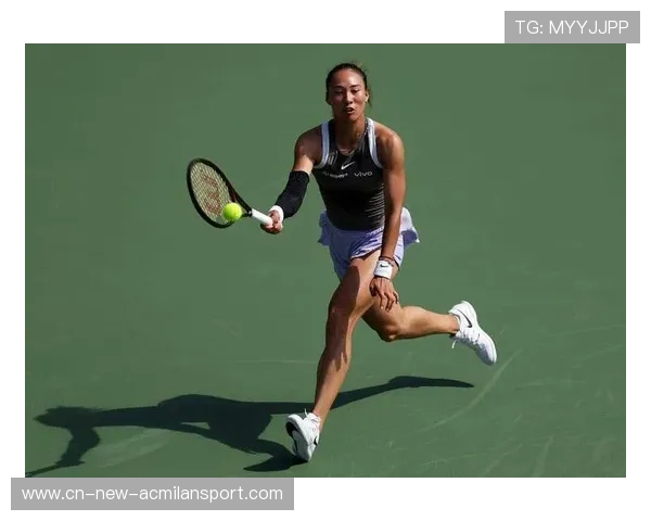 网球比赛中出现完美组合截击得分 网球比赛中出现完美组合截击得分