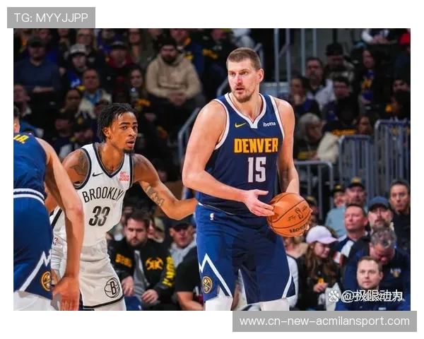 约基奇一人牵制两名防守并成功助攻爆扣,掘金掌控比赛 约基奇一人牵制两名防守并成功助攻爆扣,掘金掌控比赛