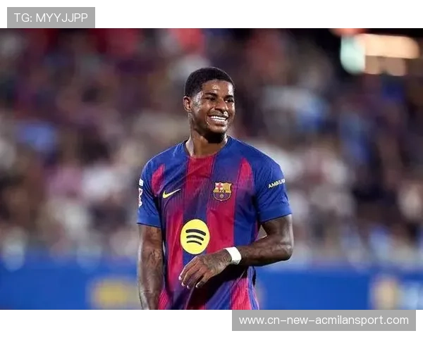 曼联任意球战术突然奏效，拉什福德直接破门